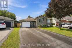 10 CHRISTOPHER COURT | Belleville Ontario | Slide Image Two