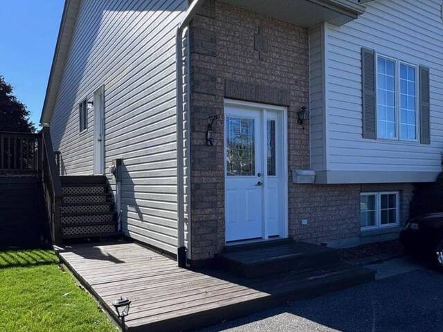7 LANG COURT Lindsay Ontario, K9V 6E5 - 2 Bedrooms Home For Sale