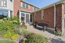 22 ENNISCLARE PLACE | Whitby Ontario | Slide Image Two