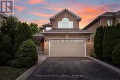 34 BRIDLEWOOD BOULEVARD | Whitby Ontario | Slide Image One