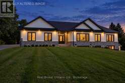 47 BLUMENWEG | Scugog Ontario | Slide Image One