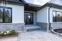 47 BLUMENWEG | Scugog Ontario | Slide Image Five