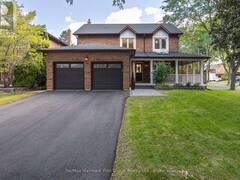 28 RICE DRIVE Whitby Ontario, L1N 7Z1