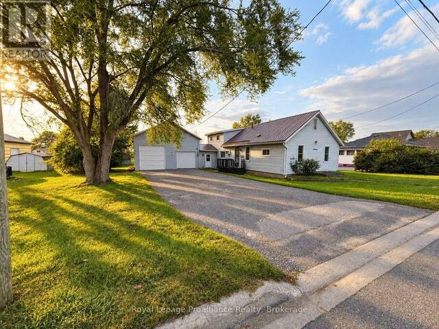 14 PEARL STREET Belleville Ontario, K8N 4X2 - 3 Bedrooms Home For Sale