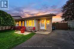 607 FOXRUN COURT | Oshawa Ontario | Slide Image One