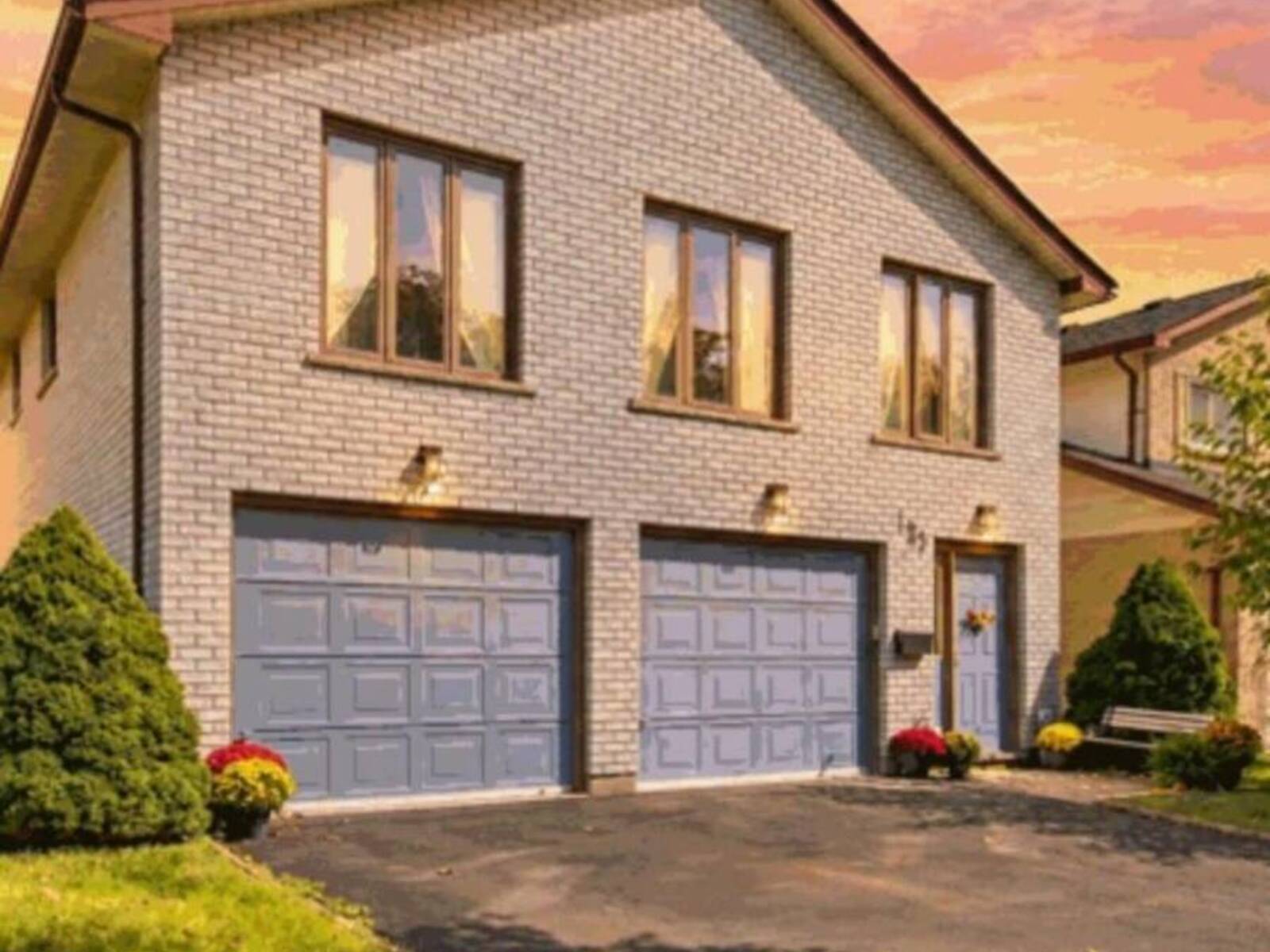 123 ARDWICK STREET, Whitby, Ontario L1N 8A2