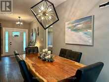 316 1/2 RIVERSIDE DRIVE | Bobcaygeon Ontario | Slide Image Three