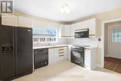 289 HIGHLAND AVENUE | Oshawa Ontario | Slide Image Nine
