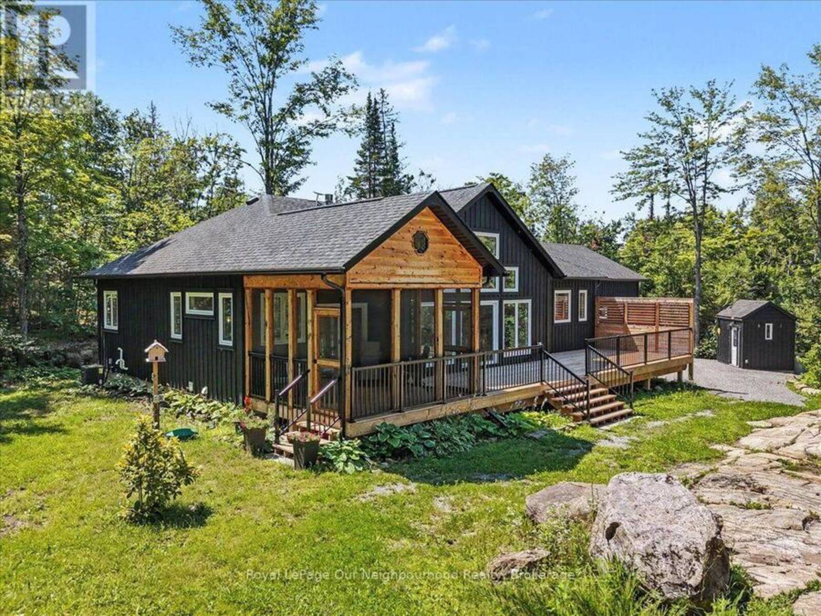 105 EDWINA DRIVE, Bobcaygeon, Ontario K0M 1A0