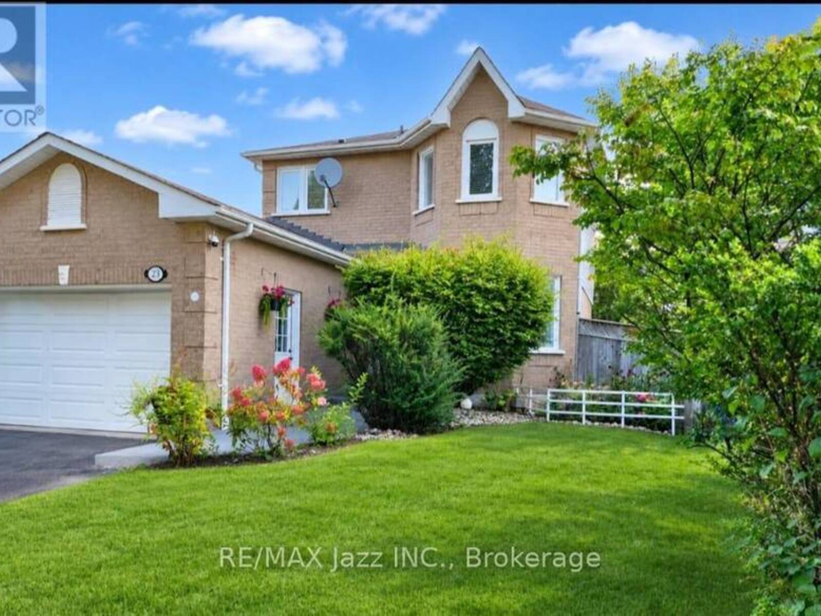 23 MEREDITH COURT, Clarington, Ontario L1E 2V9