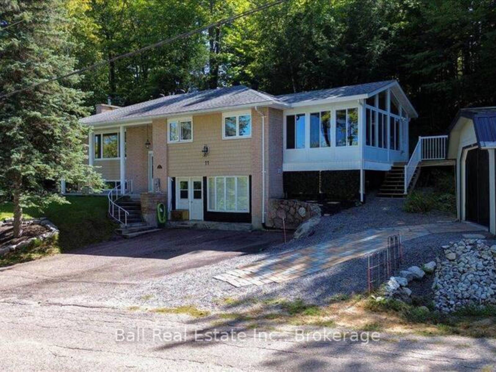 11 RIDGE ROAD, Bancroft, Ontario K0L 1C0