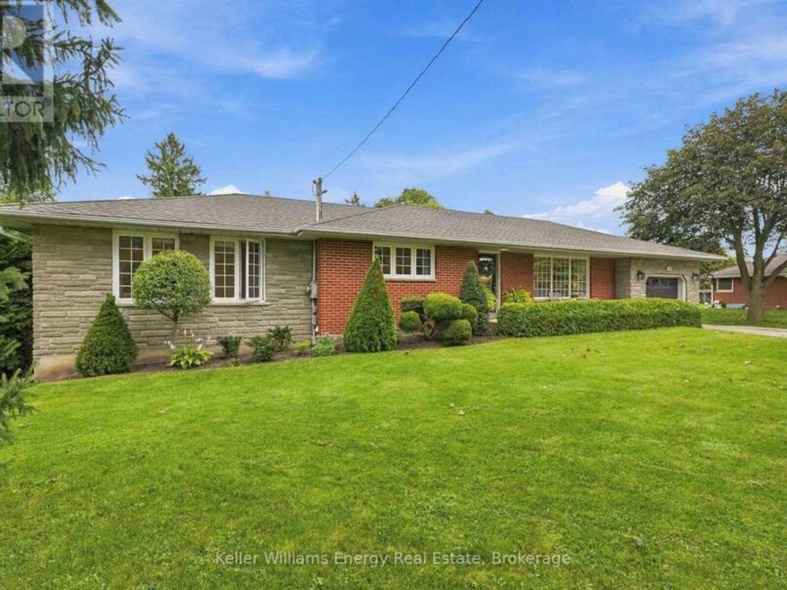 440 CONLIN ROAD E, Oshawa, Ontario L1L 0M9
