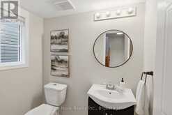 33 ASPEN PARK WAY | Whitby Ontario | Slide Image Eighteen