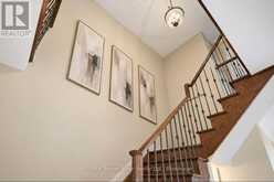 104 FENCEROW DRIVE | Whitby Ontario | Slide Image Sixteen