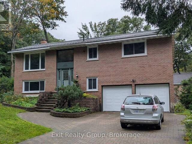 456 PARKVIEW COURT Midland Ontario, L4R 5G3 - 4 Bedrooms Waterfront Home For sale