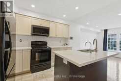 27 BLUNDEN ROAD | Ajax Ontario | Slide Image Five