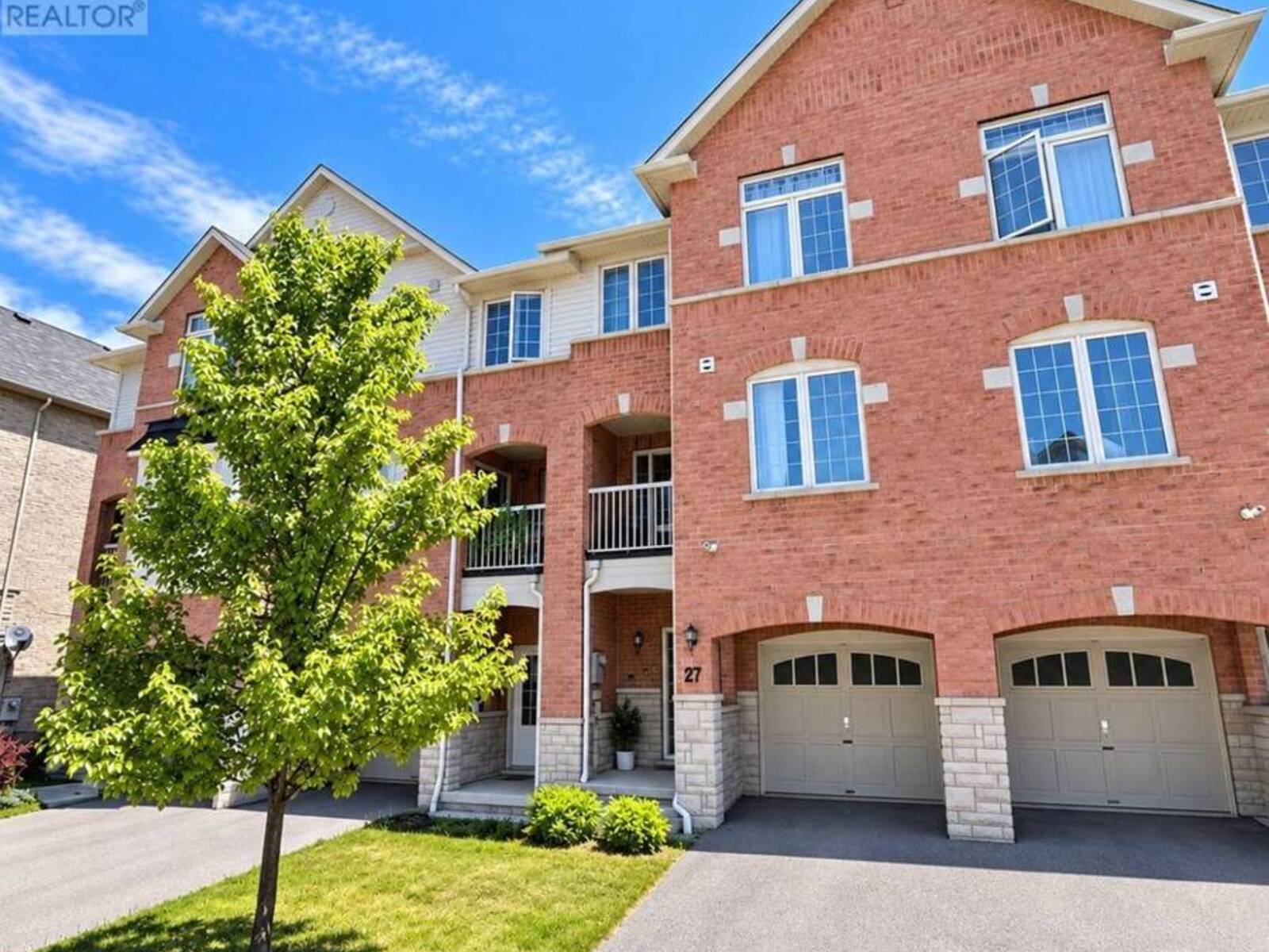27 BLUNDEN ROAD, Ajax, Ontario L1Z 0K9