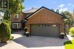 7 LYNDHURST CRESCENT | Whitby Ontario | Slide Image Three