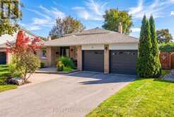 35 JOHN DEXTER PLACE | Markham Ontario | Slide Image Two