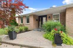 35 JOHN DEXTER PLACE | Markham Ontario | Slide Image Forty-seven
