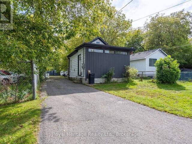 203 VALENCIA ROAD Oshawa Ontario, L1J 1P2 - Home For Sale