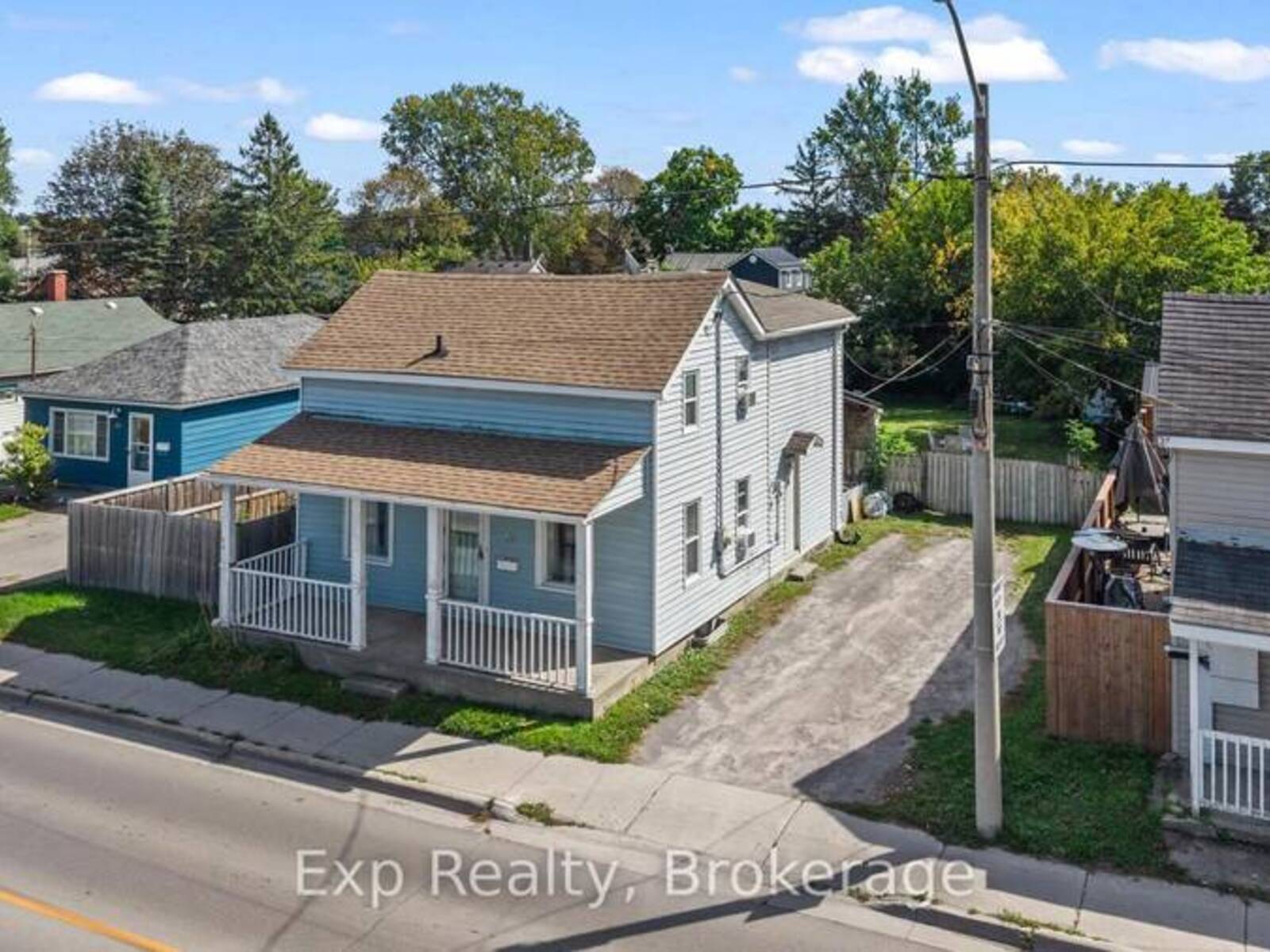 79 COLLEGE STREET E, Belleville, Ontario K8P 2E8