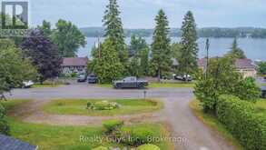 126 LAKESIDE DRIVE | Selwyn Ontario | Slide Image Sixteen
