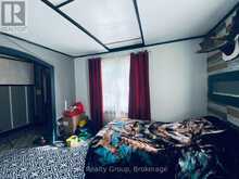 33 GLASTONBURY ROAD | Addington Highlands Ontario | Slide Image Sixteen