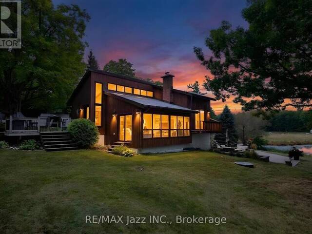 144 LONG ISLAND Otonabee-South Monaghan Ontario, K9J 6X8 - 3 Bedrooms Waterfront Home For sale