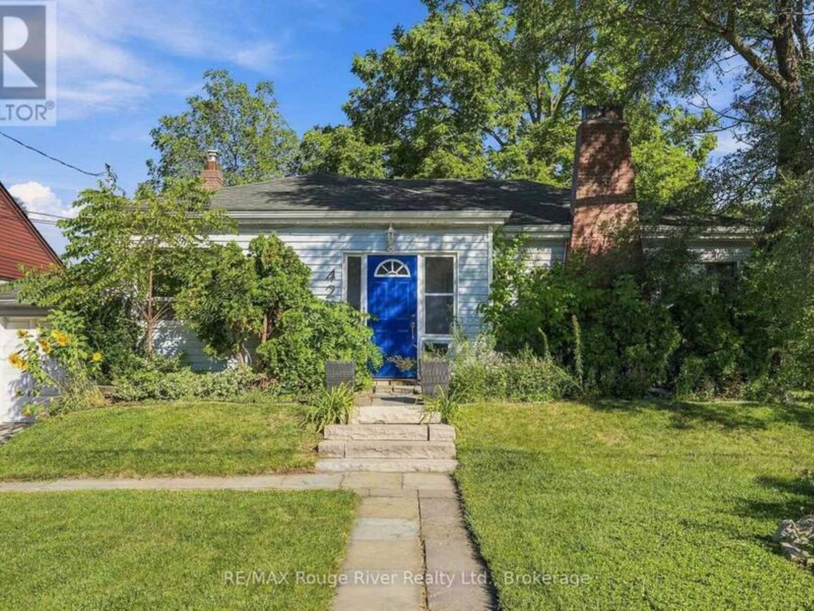 42 ANSON AVENUE, Toronto, Ontario M1M 1X3