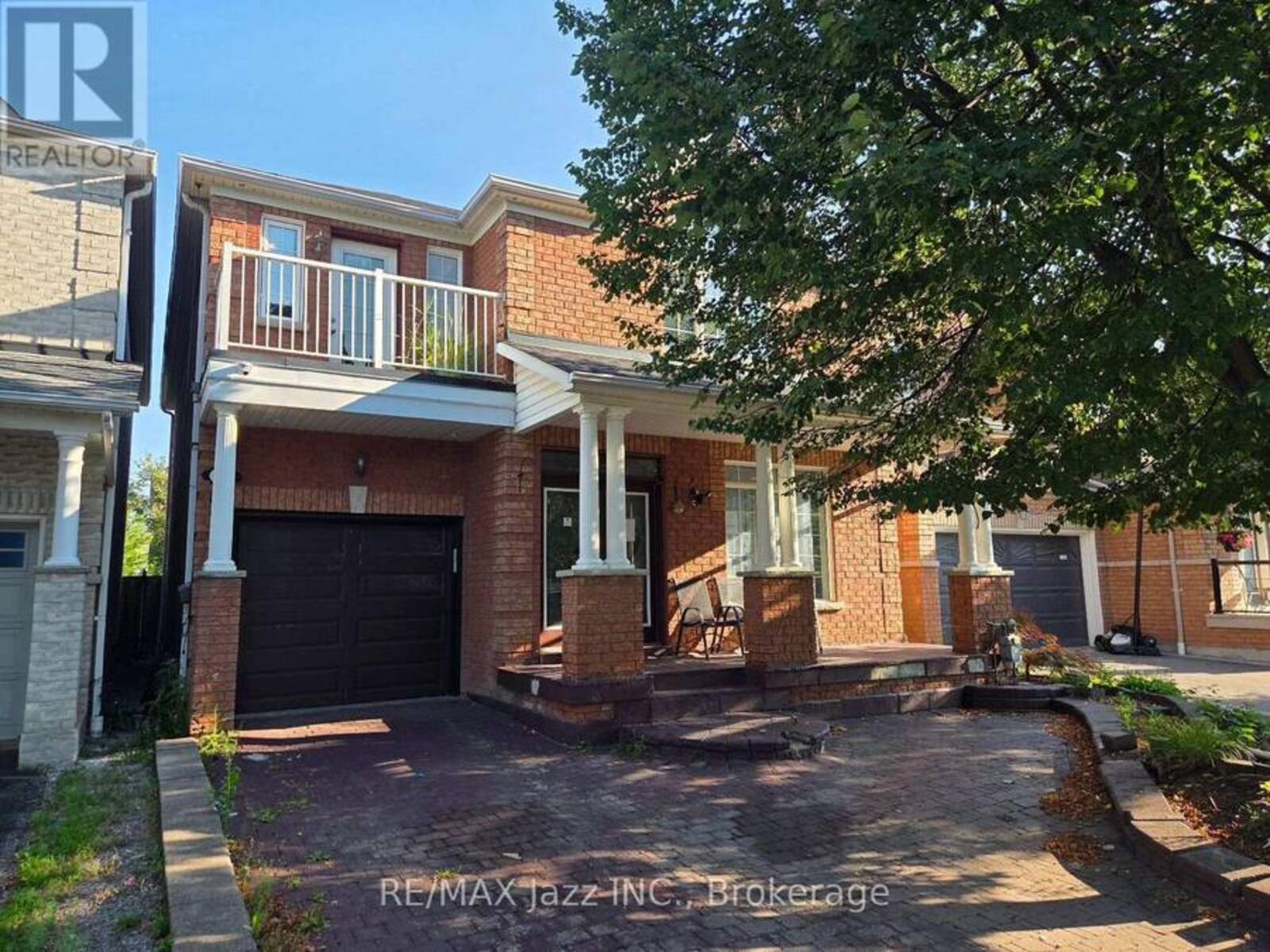 32 DENT STREET, Ajax, Ontario L1T 4G1