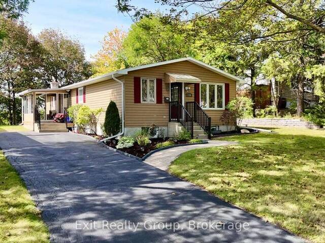 120 PROSPECT HILL Quinte West Ontario, K8V 2V3 - 4 Bedrooms Home For Sale