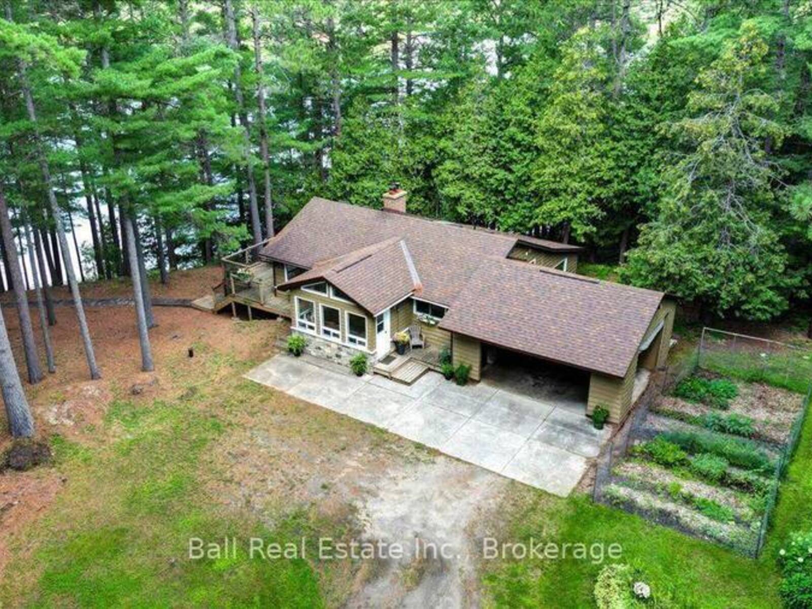21 LUCERNE LAKE DRIVE, Bancroft, Ontario K0L 1C0