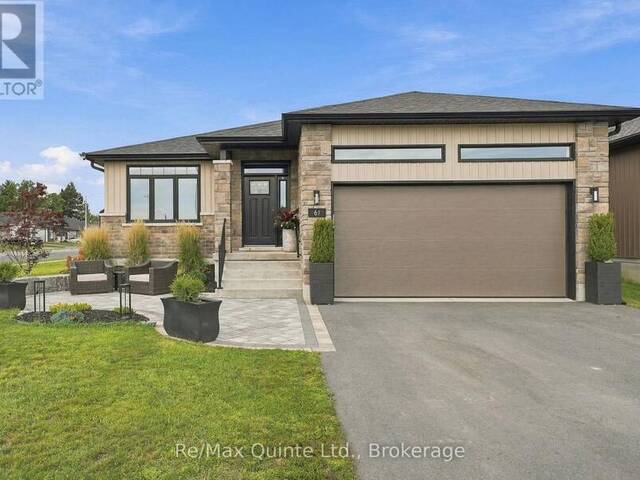 61 HASTINGS PARK DRIVE Belleville Ontario, K8P 0H7 - 5 Bedrooms Home For Sale