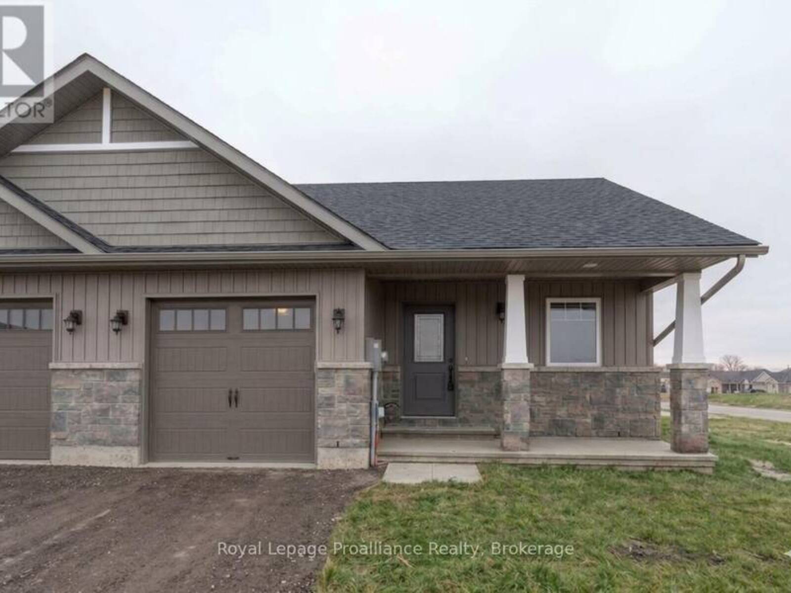 123 FARRINGTON CRESCENT, Prince Edward, Ontario K0K 2T0