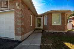41 MCGIBBON BOULEVARD | Lindsay Ontario | Slide Image Three