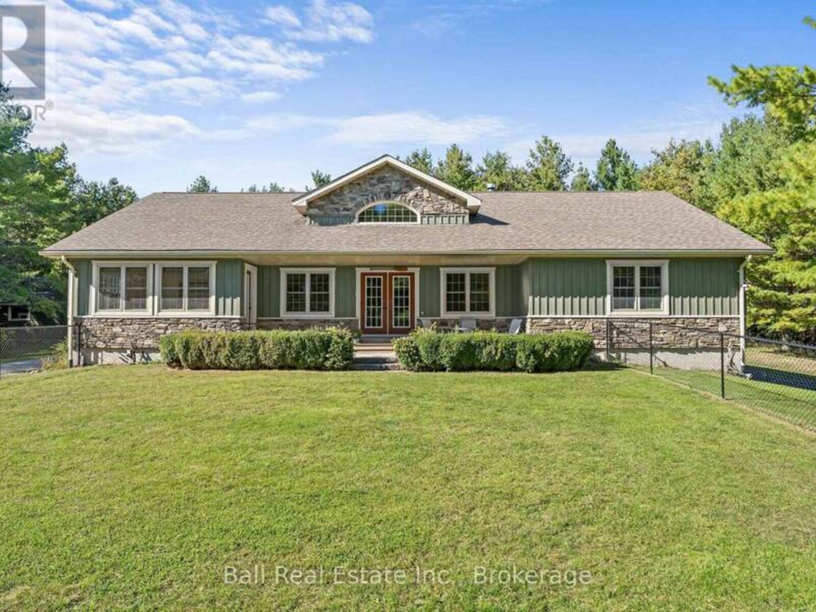382 LAKEHURST CIRCLE ROAD, North Kawartha, Ontario K0L 1J0