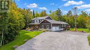819 COUNTY 49 ROAD | Bobcaygeon Ontario | Slide Image Four