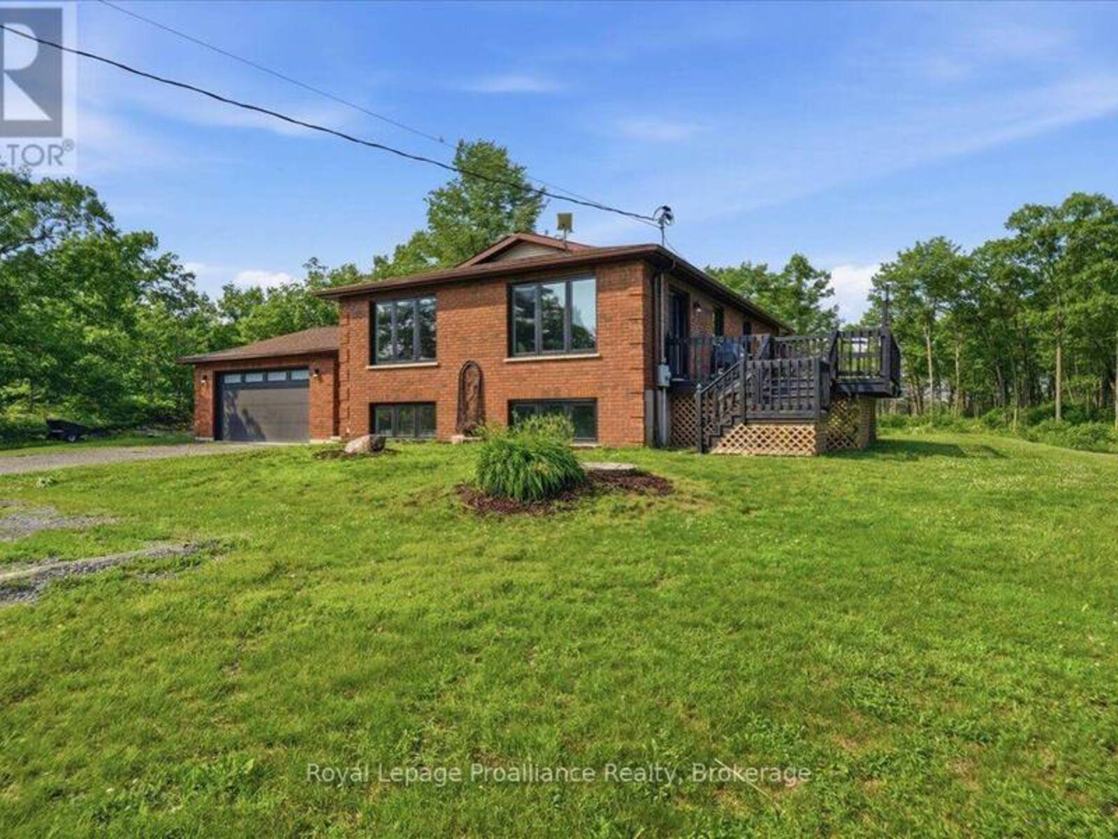 10389 41 HIGHWAY, Addington Highlands, Ontario K0H 1Z0