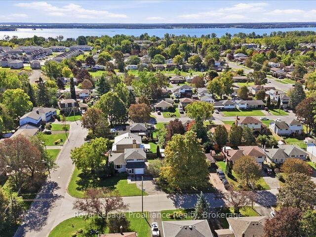 641 FREEMONT ROAD Belleville Ontario, K8N 1Z2 - 4 Bedrooms Home For Sale
