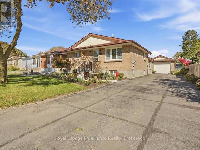 68 TRACEY STREET Belleville Ontario, K8P 2R8 - 4 Bedrooms Home For Sale