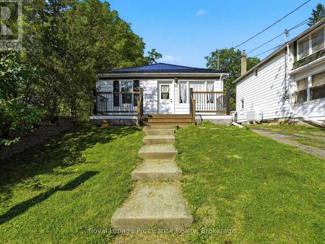 44 GEDDES STREET Belleville Ontario, K8P 2X5 - 2 Bedrooms Home For Sale