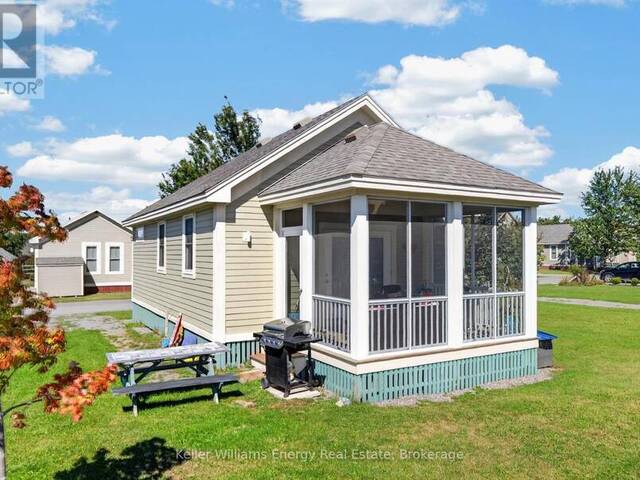54 - 7 BUTTERNUT LANE Prince Edward Ontario, K0K 1P0 - 2 Bedrooms Waterfront Condo For Sale