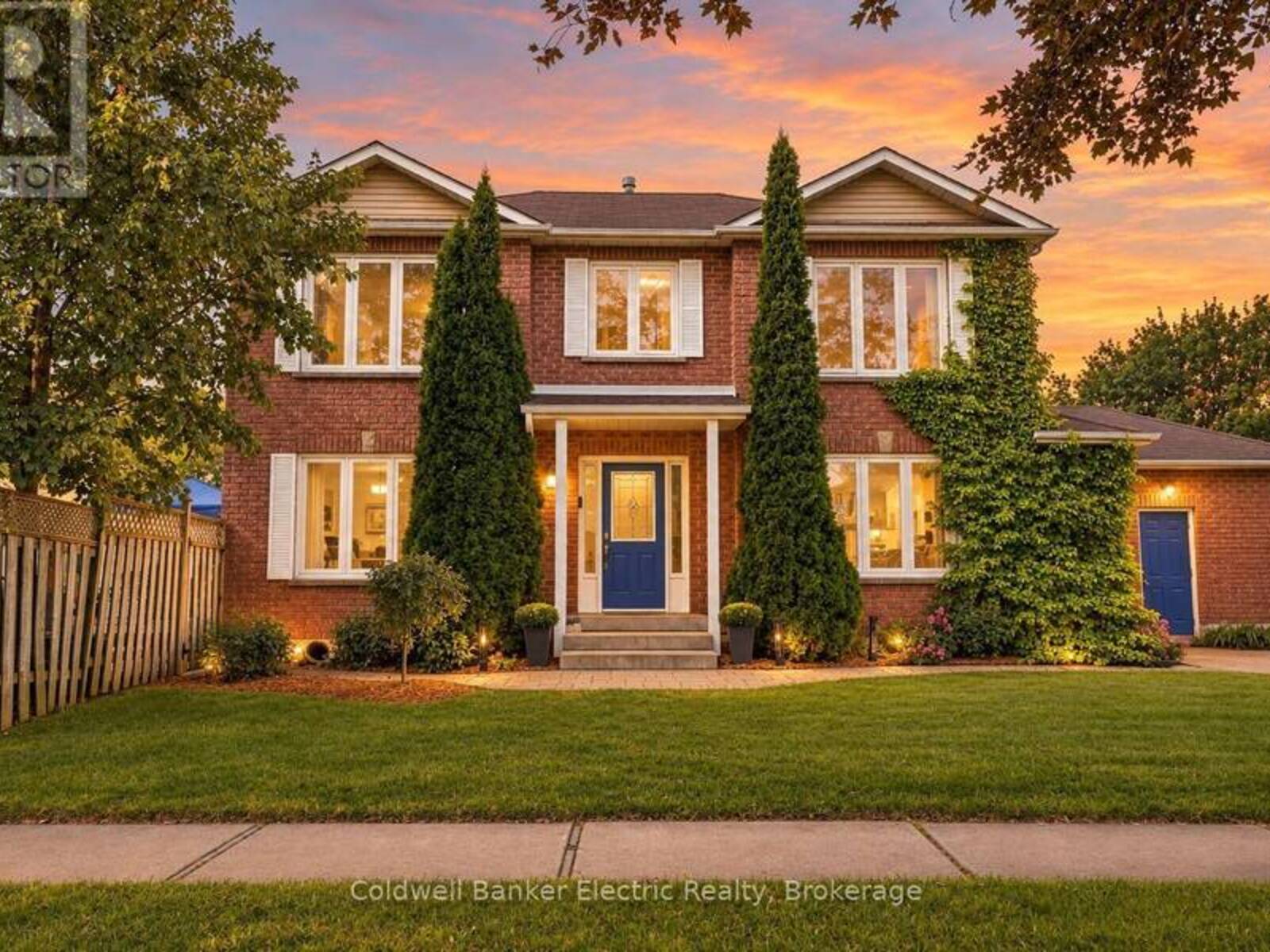40 STEPHEN AVENUE, Clarington, Ontario L1E 1Z1