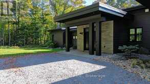 95 WOODLAND ROAD | Apsley Ontario | Slide Image Five