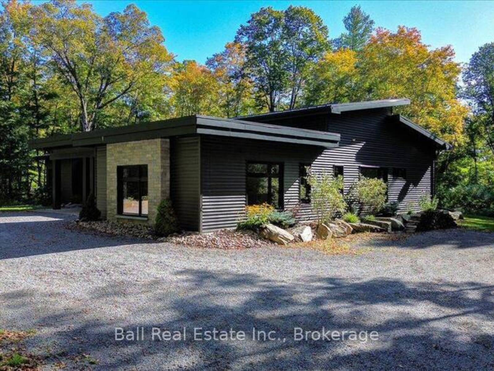95 WOODLAND ROAD, Apsley, Ontario K0L 1A0