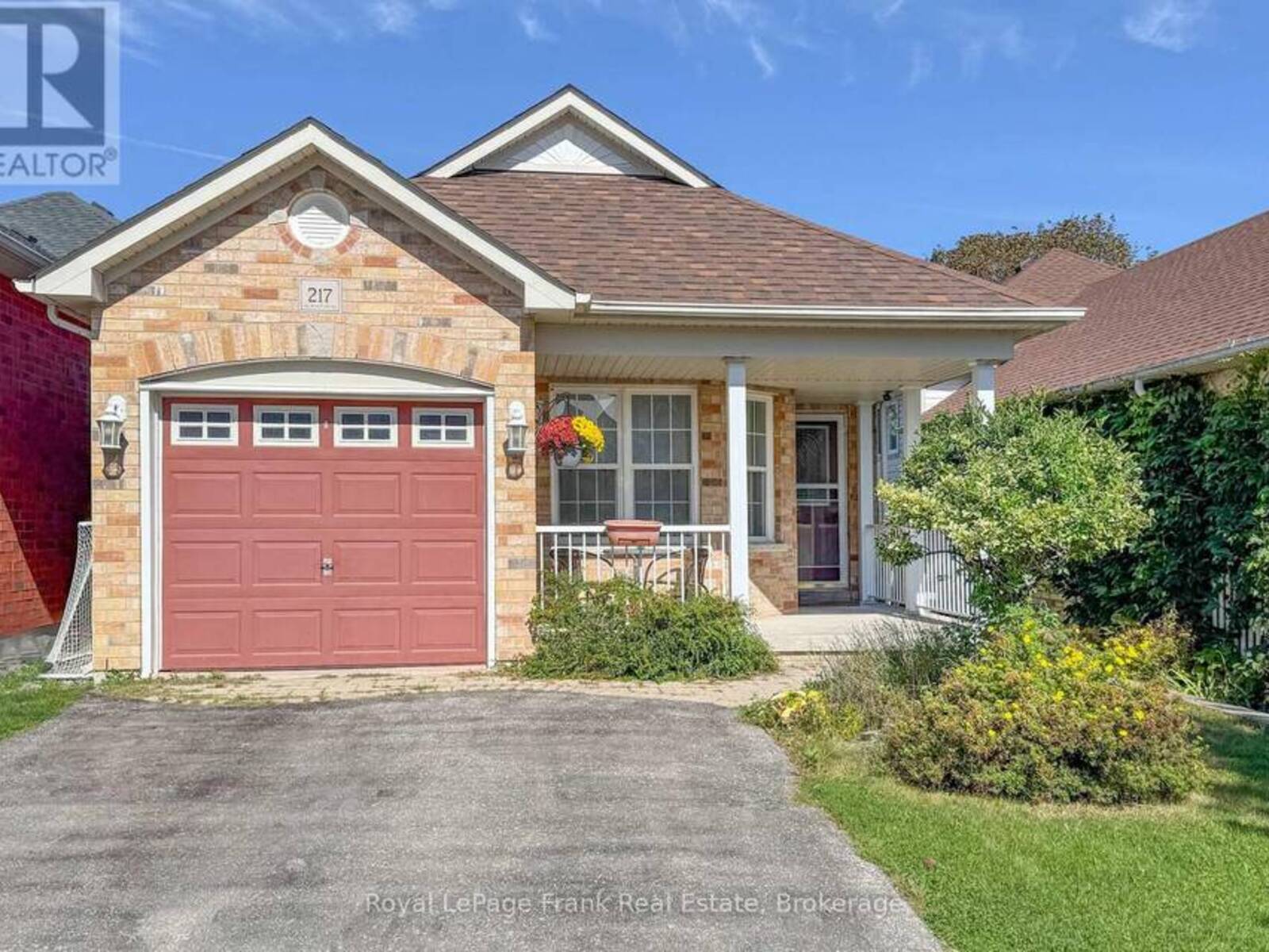 217 CORNISH DRIVE, Clarington, Ontario L1E 3H4
