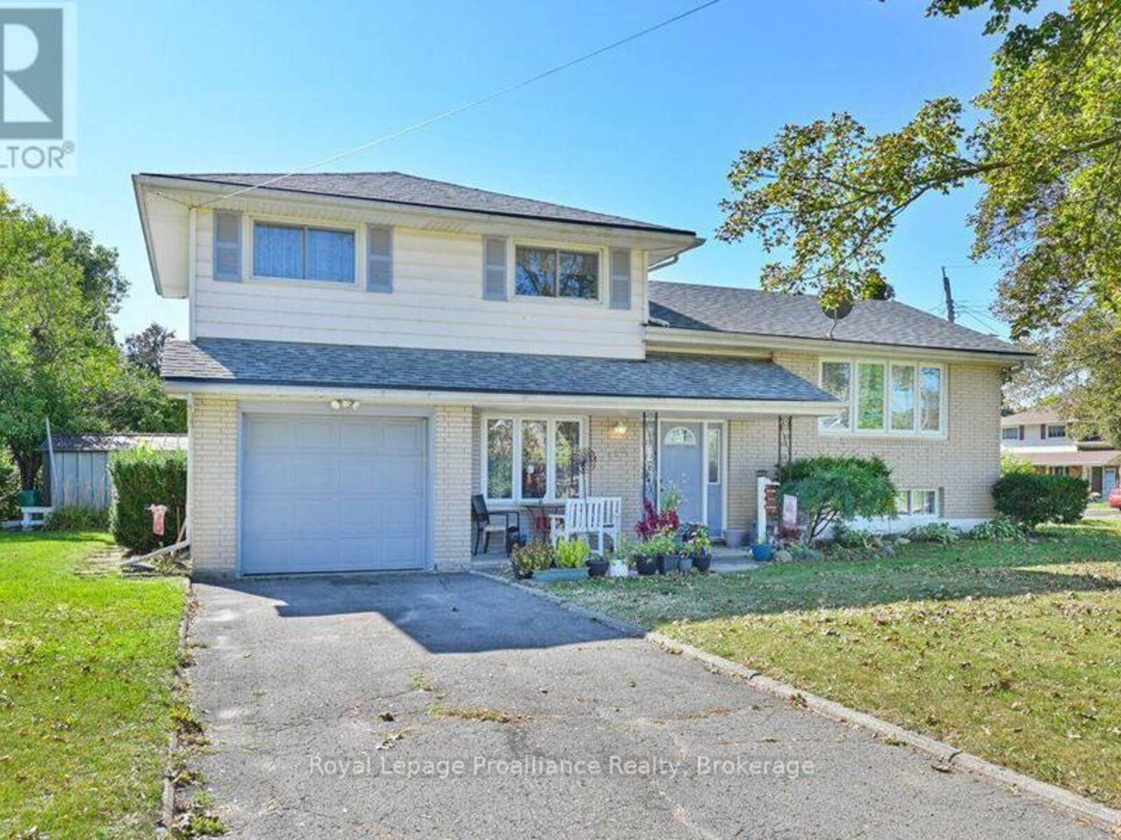 145 LELAND DRIVE, Belleville, Ontario K8P 1G9