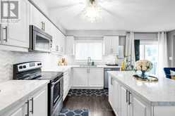 5 MARKHAM TRAIL | Clarington Ontario | Slide Image Ten