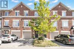 5 MARKHAM TRAIL | Clarington Ontario | Slide Image One
